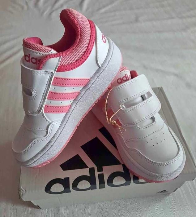 Обувки 23 номер като нови