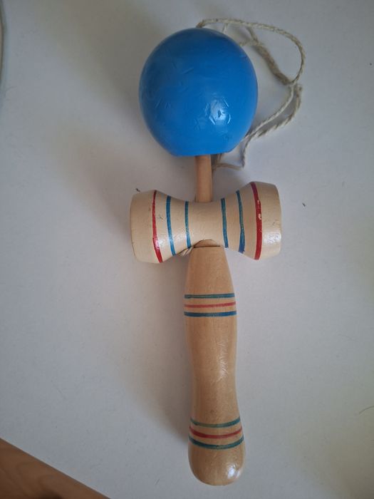 Kendama Siks lemn