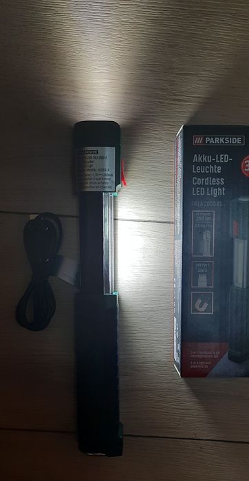Lampa de lucru cu LED Parkside,magnet si acumulator 3,7v/2000 mAh,Nou!