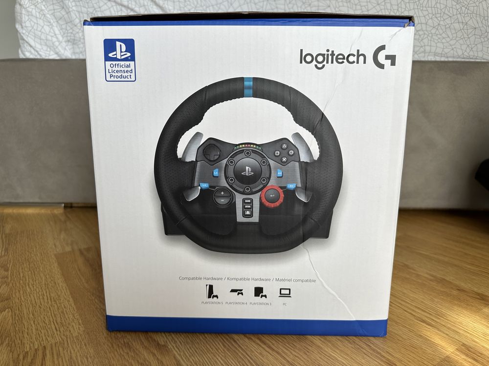 Volan gaming logitech