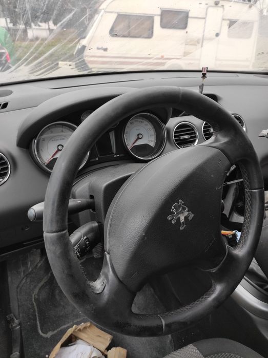 Продавам на части PEUGEOT 308 1.6 T 150 к.с.