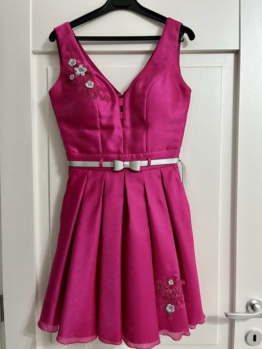Rochie eveniment, marimea xs, impecabila