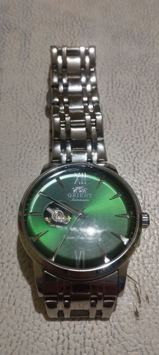 Сатылады механические часы Orient