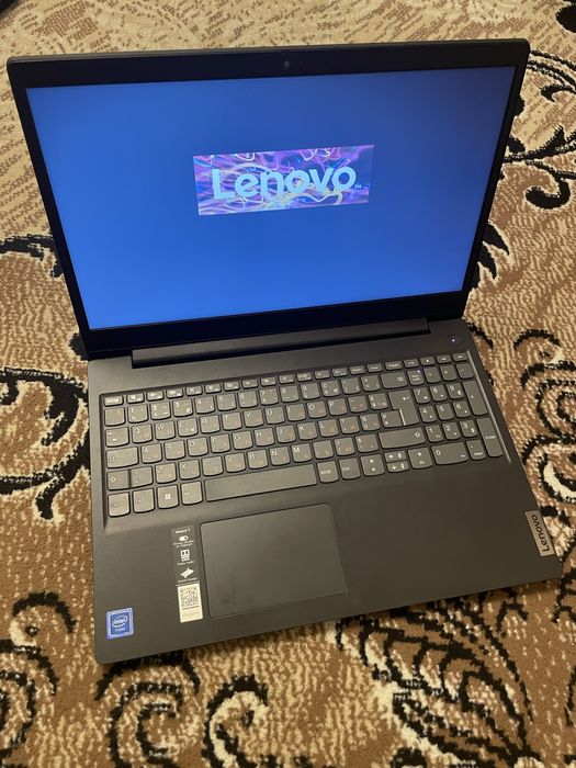 Lenovo IdeaPad 3 (Celeron N4020, 4GB/256GB SSD) — отличное состояние