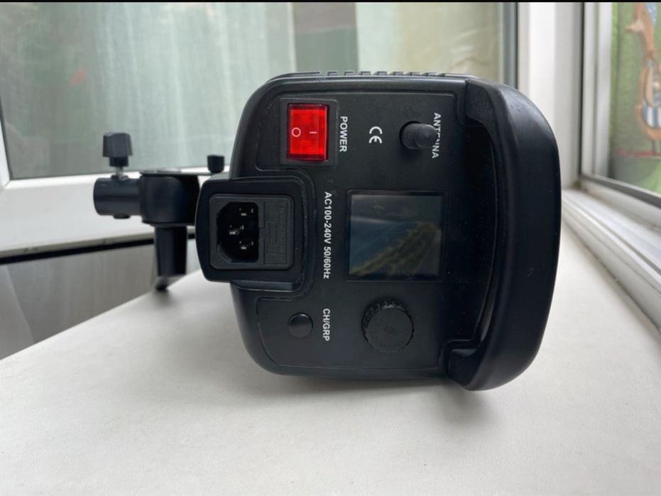Lumina continua Godox SL 150w