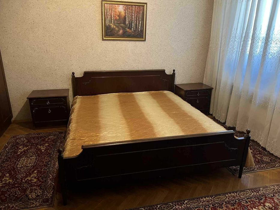 Продавам спално обзавеждане