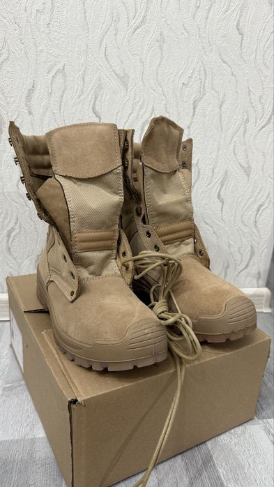 Продам берцы новые летние