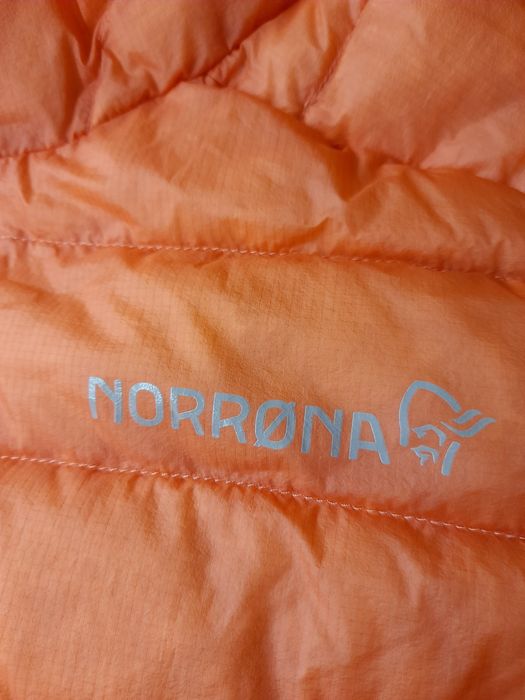 Norrona 900fill дамско яке L размер.