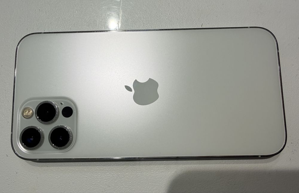 Iphone 12 pro Alb