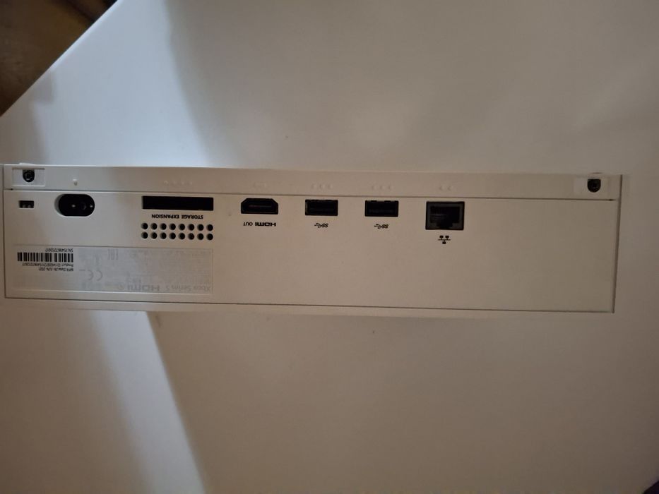 Vând Xbox serie S 1tb stocare
