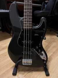 Fender Squier Affinity Jazz Bass + Accesorii