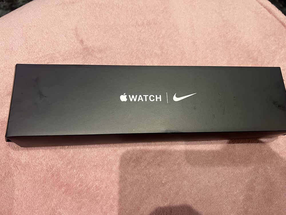 Apple Watch Series 7, Nike Starlight Aluminium