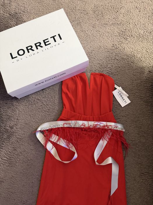 Рокля Lorreti червена