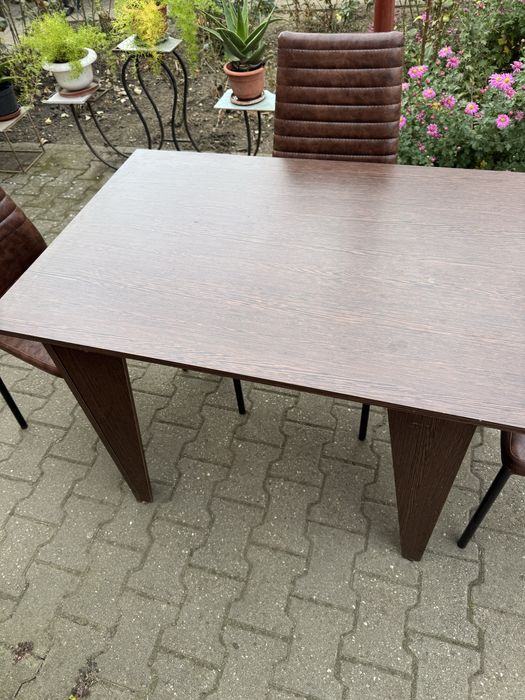 Vand set 3 scaune si masa pt sufragerie,bucatarie