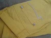 Жълт панталон
