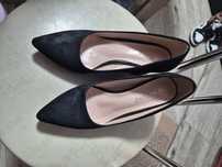 Pantofi de catifea
