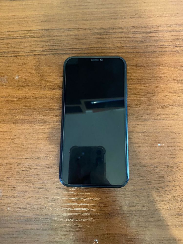 Iphone xr 128gb.