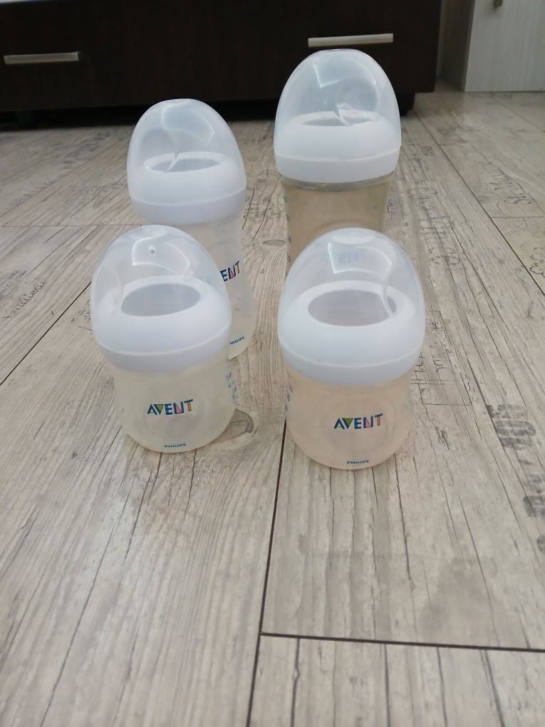 Бебешки шишета avent
