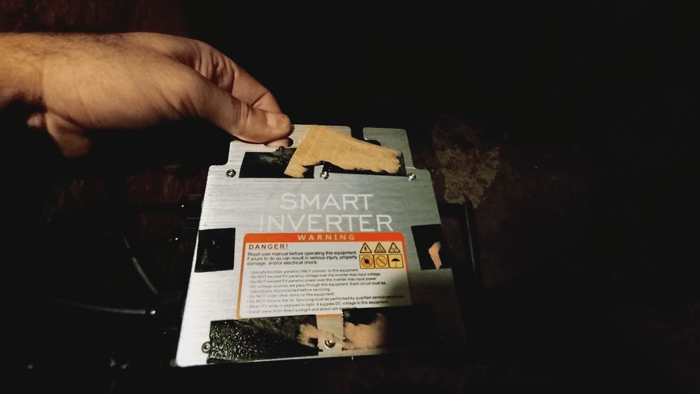 Соларен мрежови микро инвертор