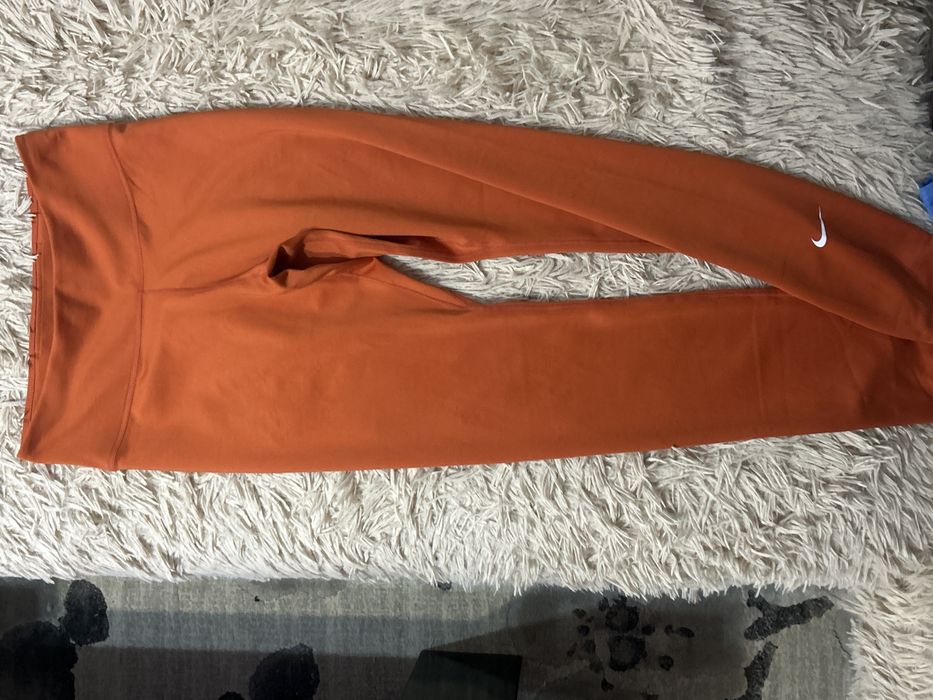 Оранжев клин nike