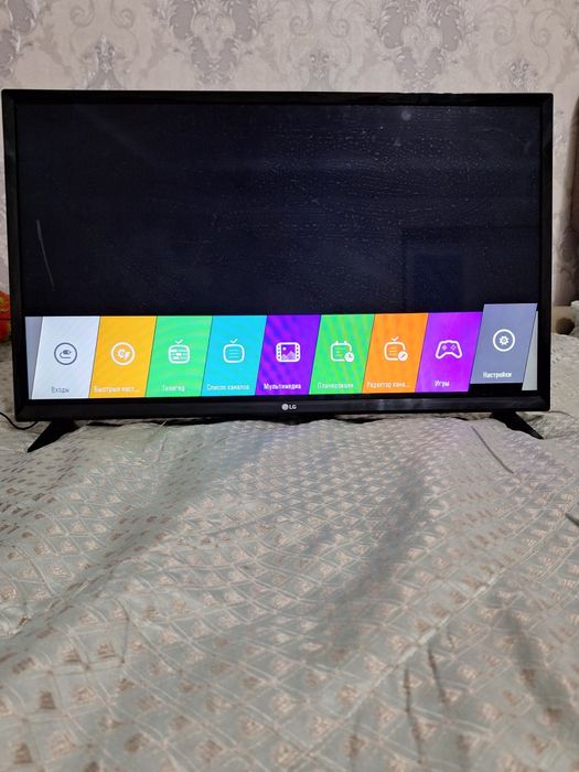 Телевихор LG 81диагонал
