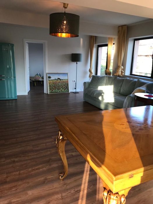 Închiriez apartament de 3 camere ultracentral Ploiești