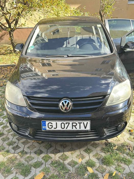 Vând golf 5 plus 1.4 recent inmatruculat