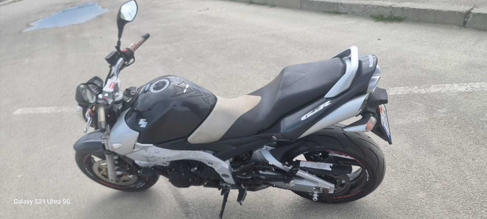 Suzuki GSR600 2006
