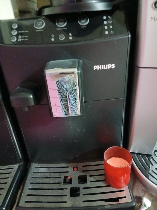 Aparat de cafea  pe  boabe Philips