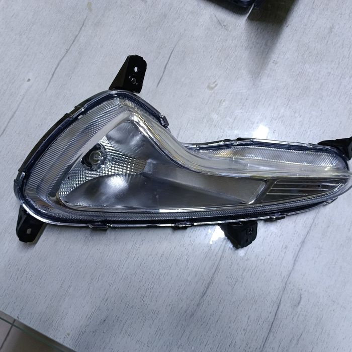 Фара противотуманный