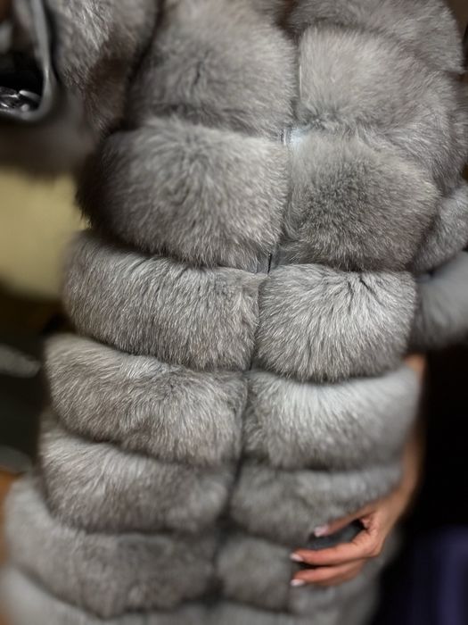 Палто ествествена кожа и косъм от лисица ,елек от естествен косъм