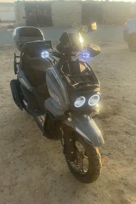 Обмен на Айфон. Мопед TANK 150 с документами 2024 года