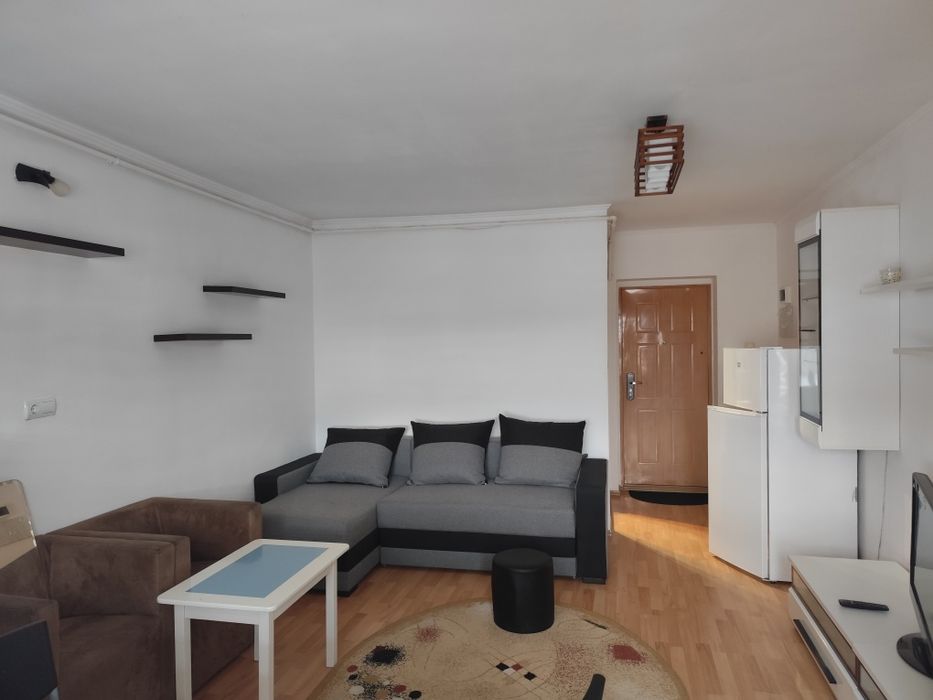 Inchiriez apartament 1 camera