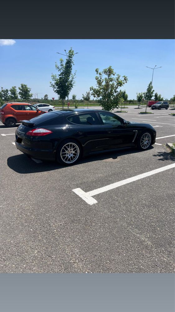 Porsche Panamera 2013 Platinum Edition