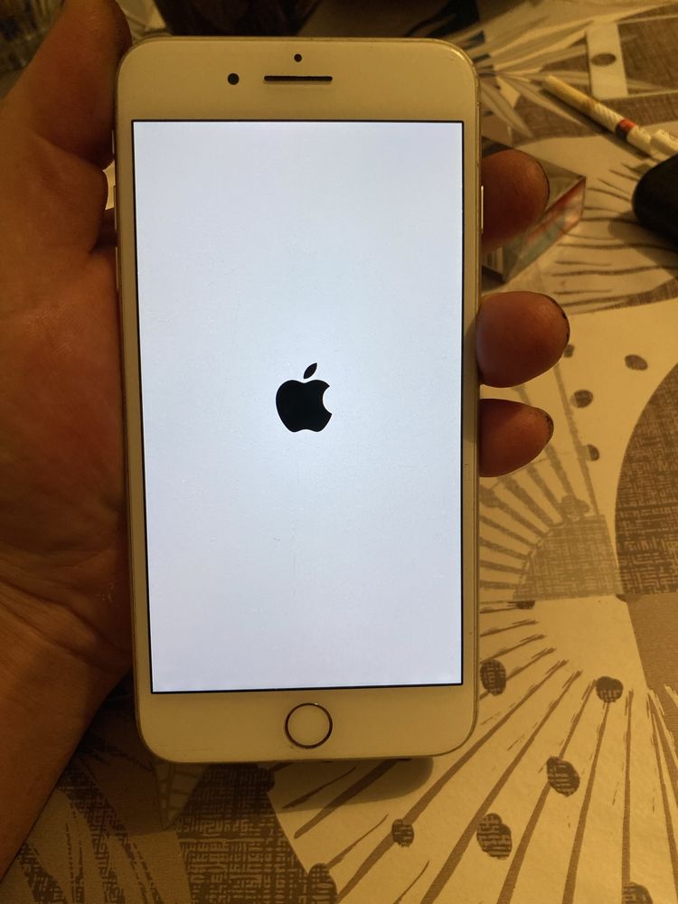 iPhone 8 plus silver