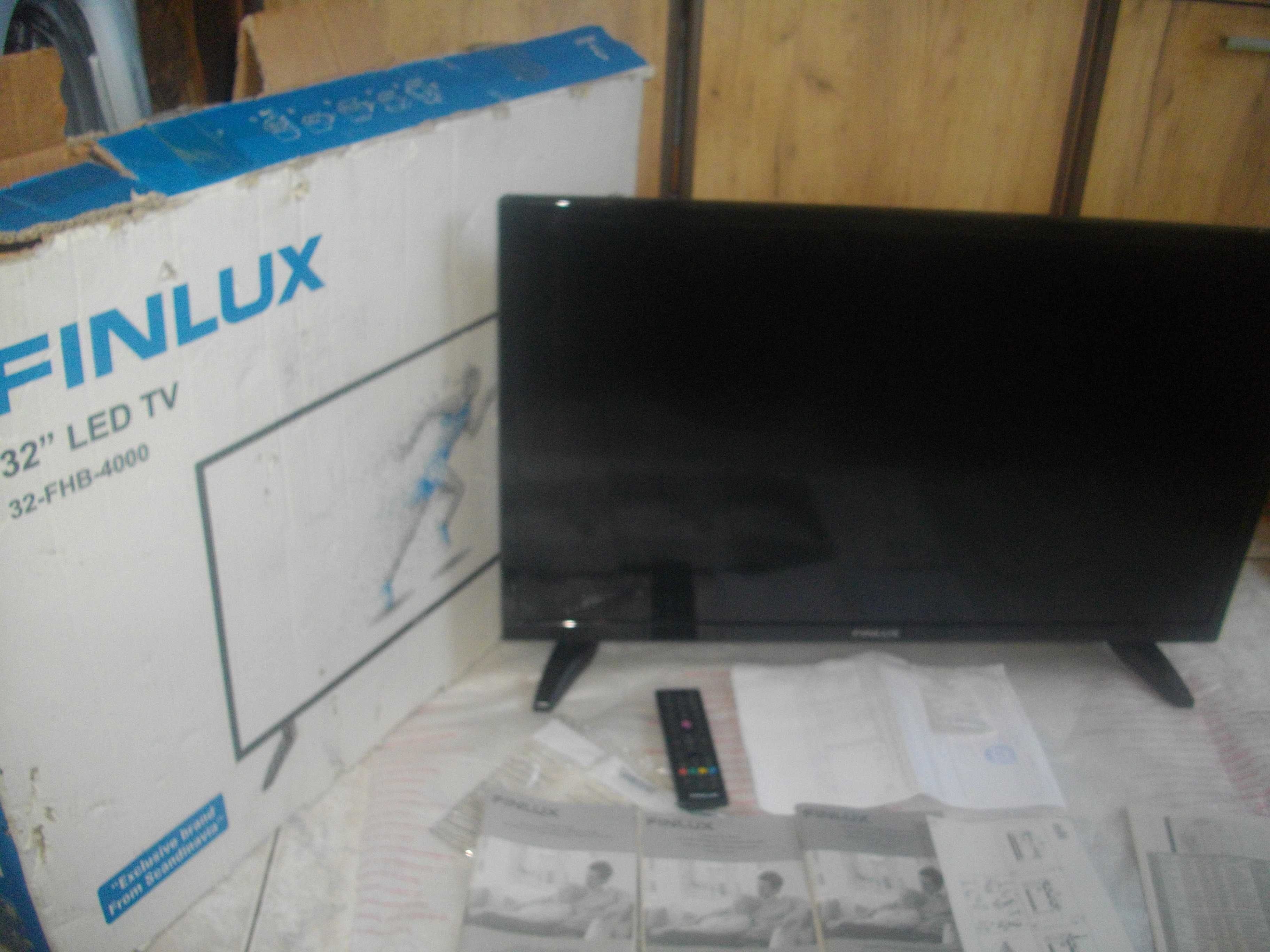 ЗА ЧАСТИ/ЗА РЕМОНТ-32" LED TV Funlux 32 FHB-4000-Спукана Матрица