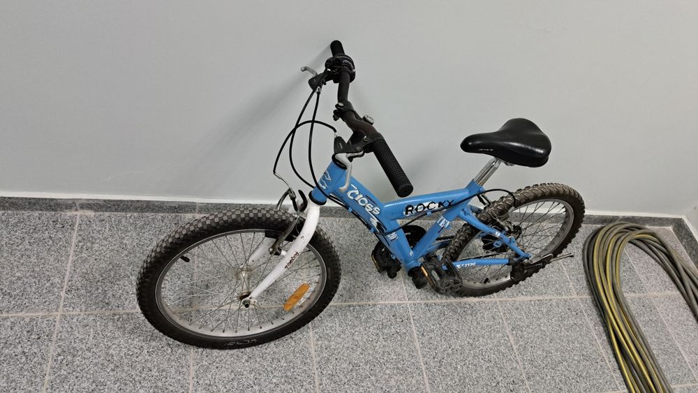 Два броя велосипеди 27.5" и 20"