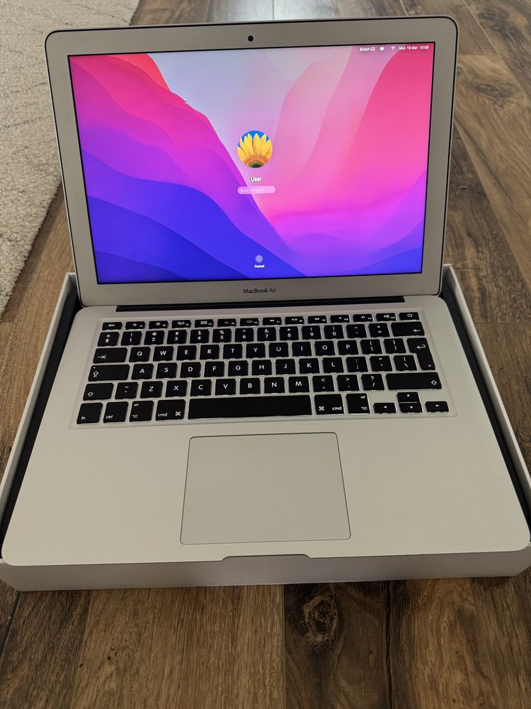 Laptop MacBook Air 13-inch 2017