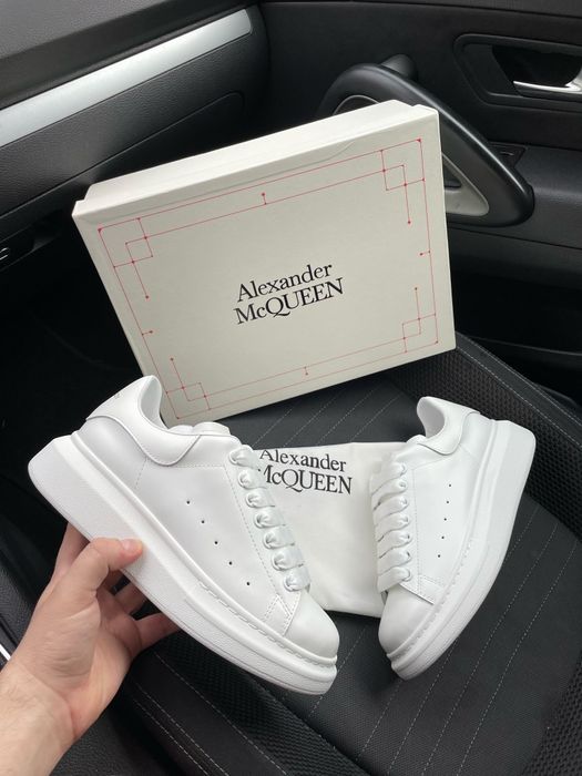 Alexander Mqueen Top