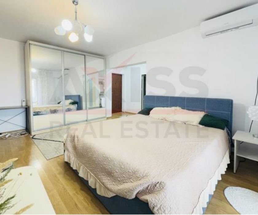 Vând dressing an stare foarte bună