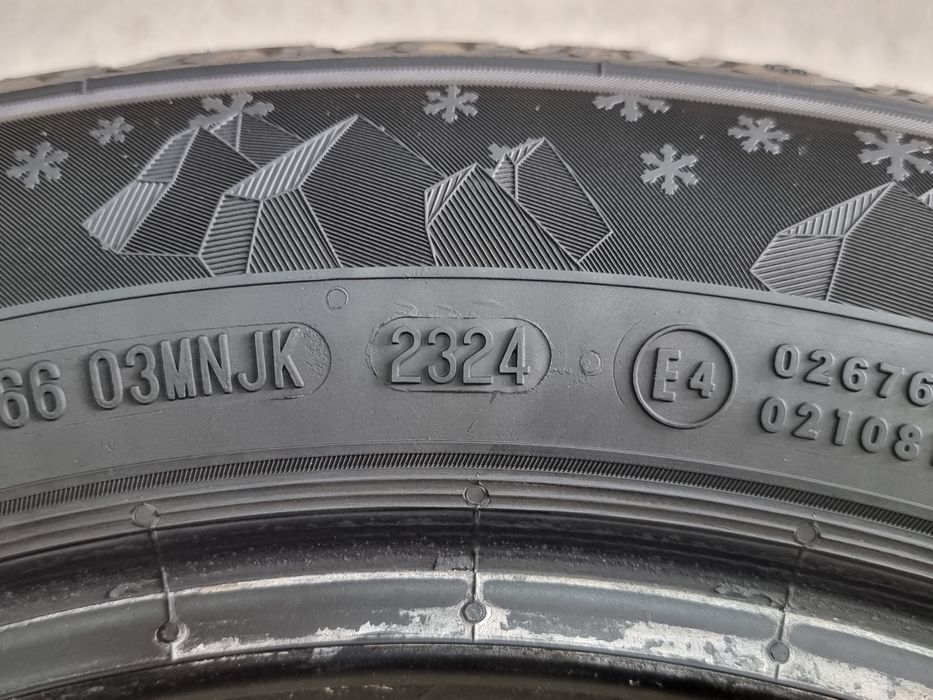 "Dot 24" 195/60/16 Semperit 2Броя: 150лв 6мм