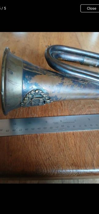 Стар месингов тромпет