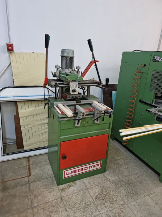 Vand linie de productie tamplarie PVC functionala la lichidare