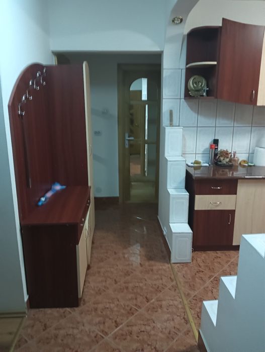 Apartament cu 3 camere de vânzare în b-dul Unirii, Reghin