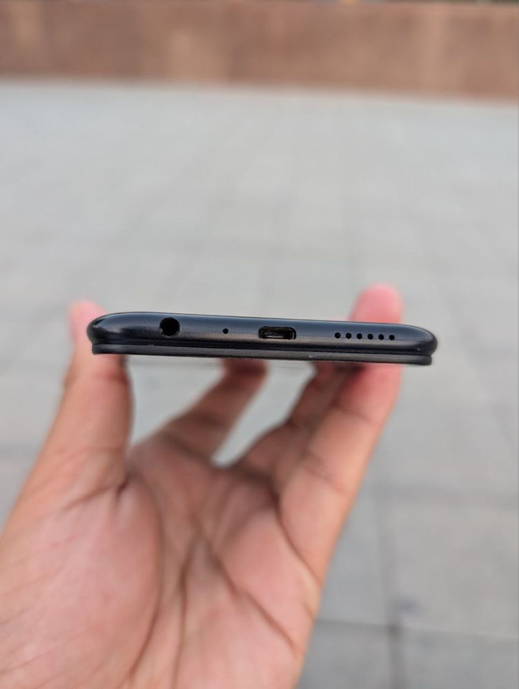 Oppo A83 6/128 гб