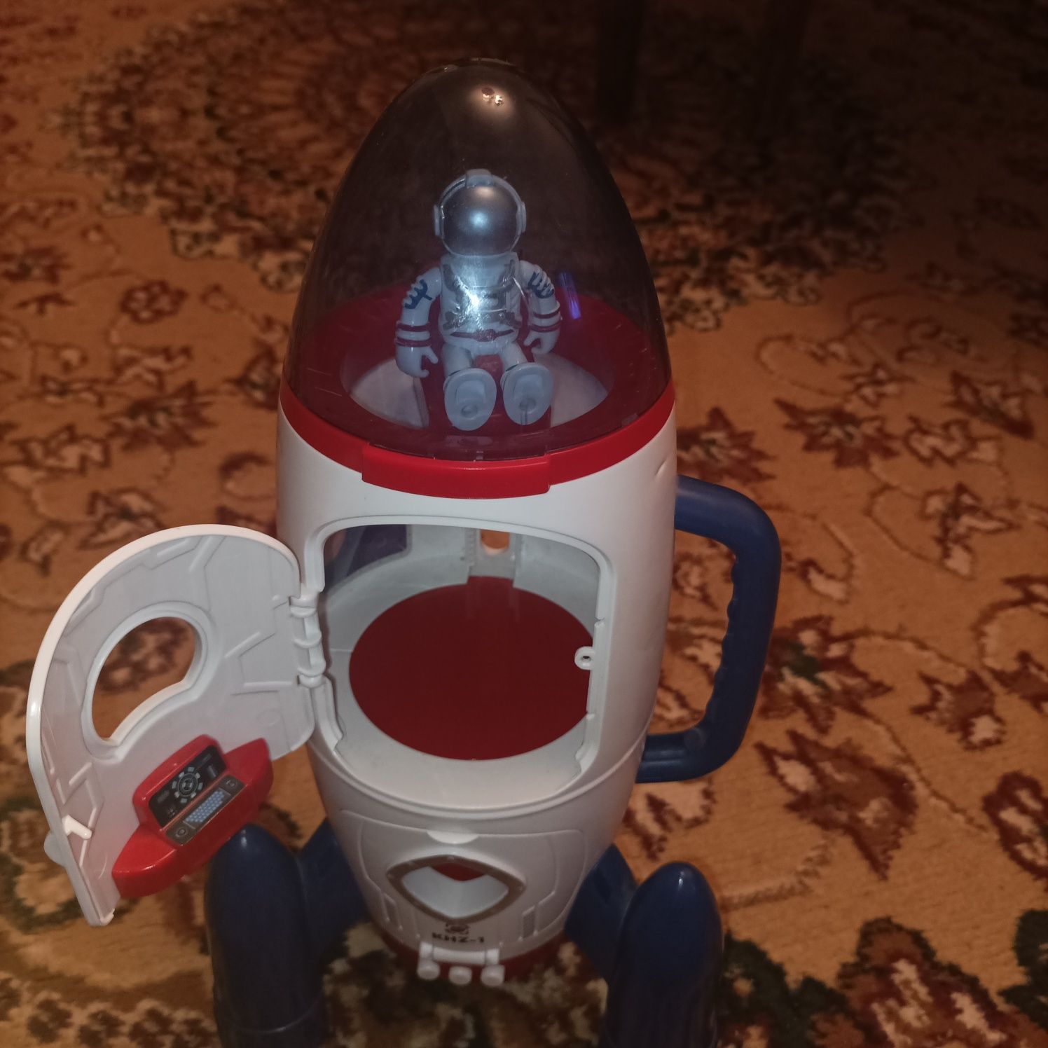 Игрушка ракета .