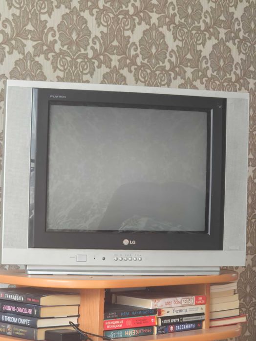 Телевизор модель LG