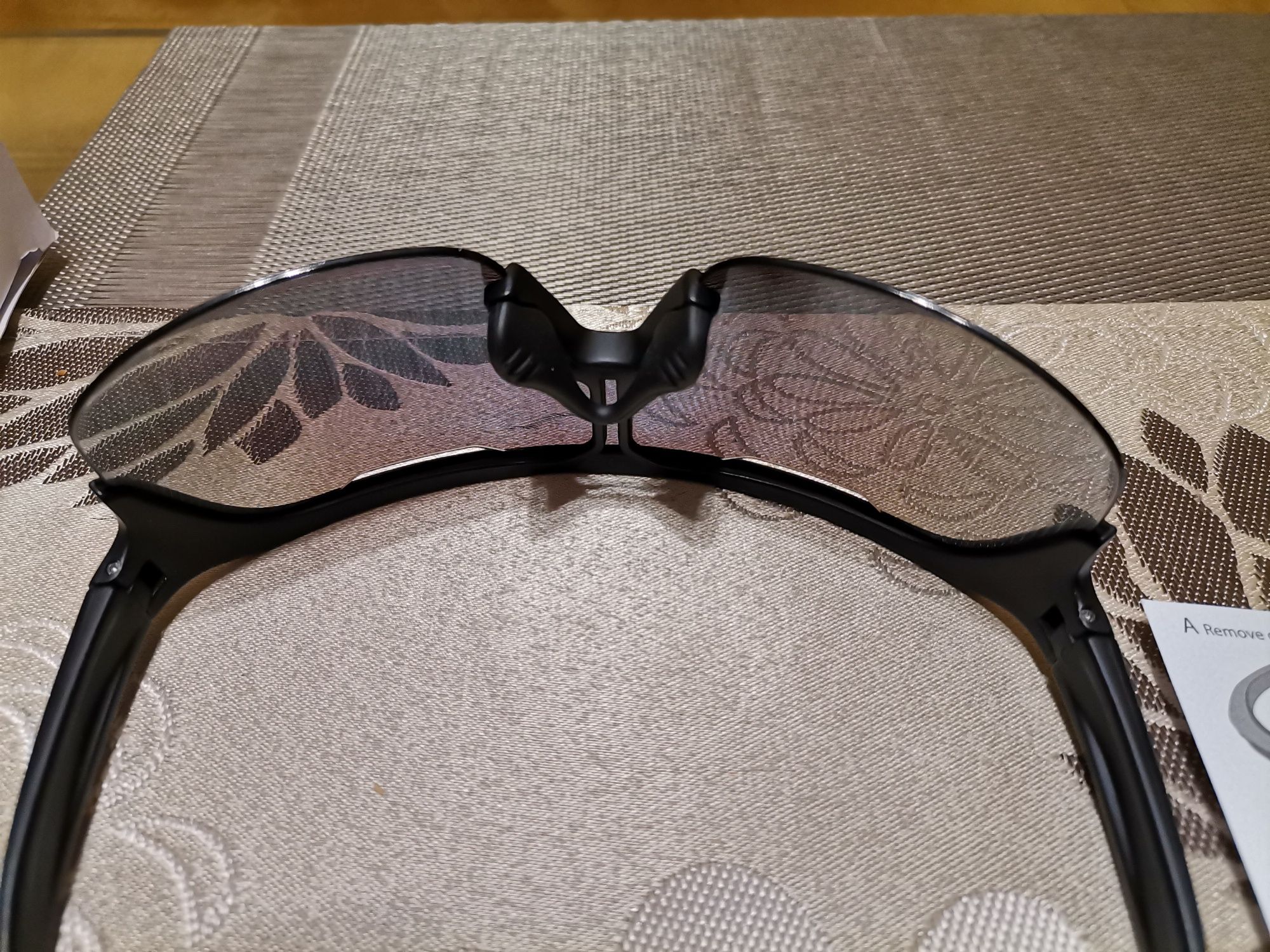 Слънчеви очила със смениаеми стъкла