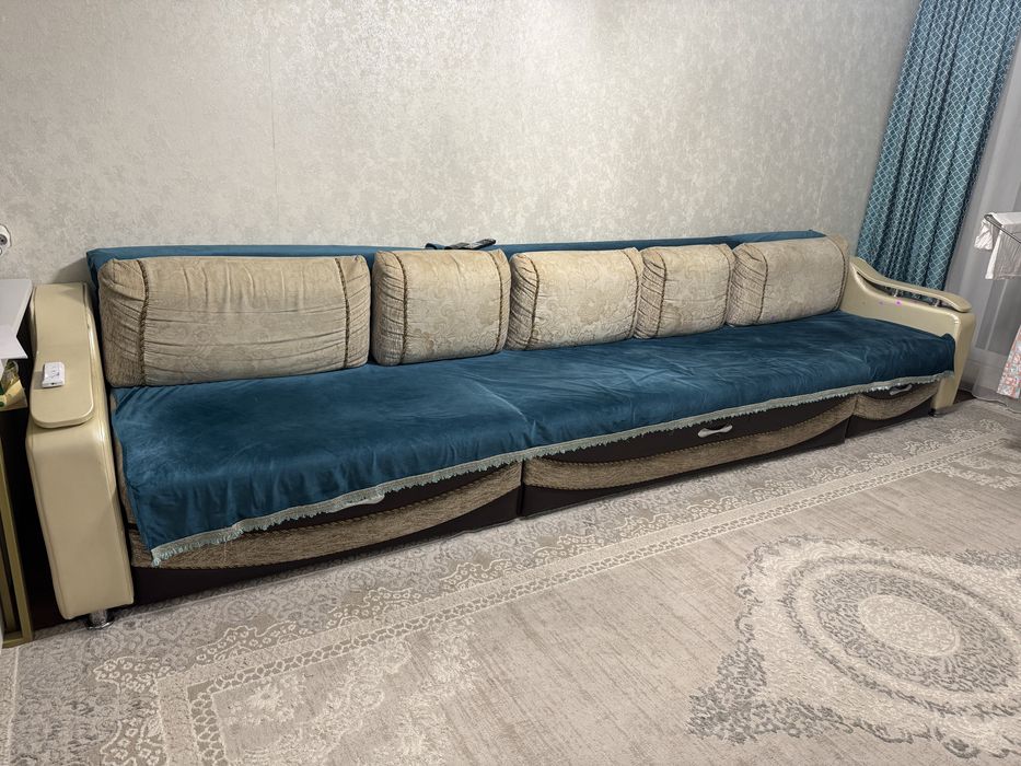 Срочно продам диван