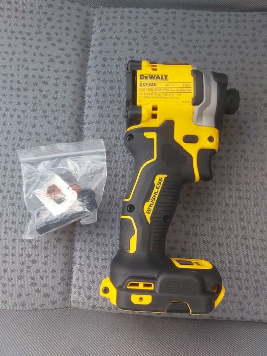 Vand Dewalt DCF 850 N XR autofiletanta masina insurubat